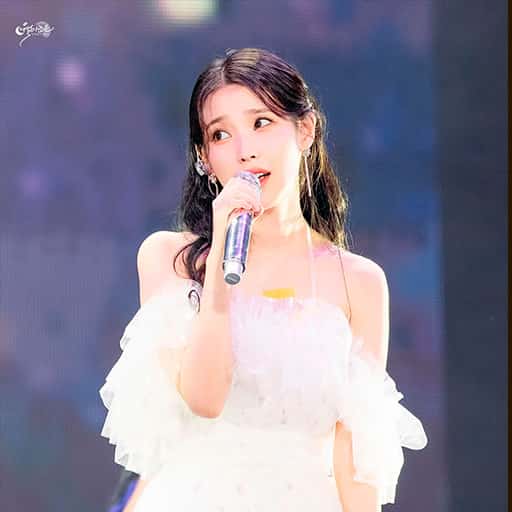 IU - Artist in Philadelphia